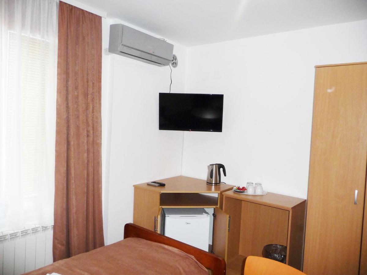 Sobe Rooms Aleksandar Ниш Экстерьер фото